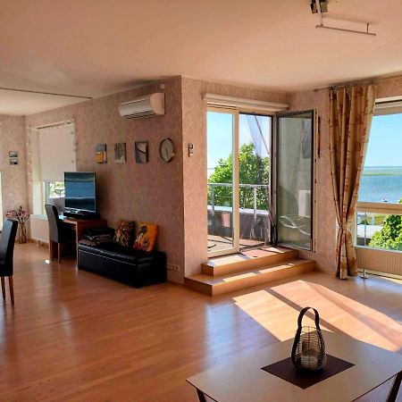 Sunset Dream Apartment With A Panoramic Seaview Hapsal Exteriör bild