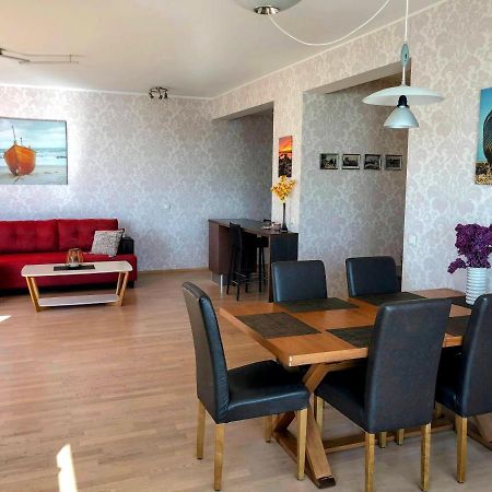 Sunset Dream Apartment With A Panoramic Seaview Hapsal Exteriör bild