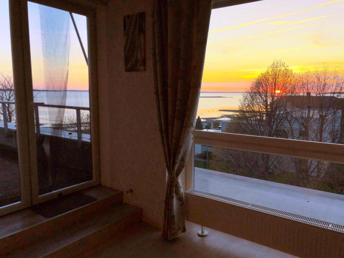 Sunset Dream Apartment With A Panoramic Seaview Hapsal Exteriör bild