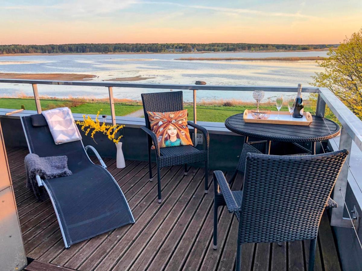 Sunset Dream Apartment With A Panoramic Seaview Hapsal Exteriör bild