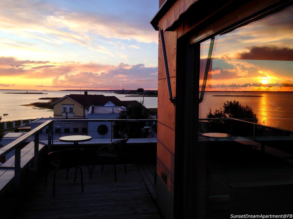 Sunset Dream Apartment With A Panoramic Seaview Hapsal Exteriör bild